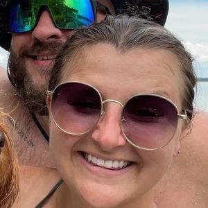 Meet your Posher, Marisa